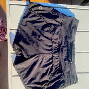 lululemon black speedup shorts